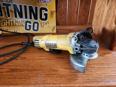 Re - Worked Grinder new brushes cleaned and checked over. Great strong grinder good for casual use o...