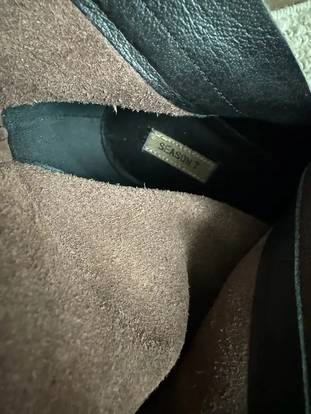 YEEZY Season 7 Ankle Boots in Women's - Shoes in Mississauga / Peel Region - Image 7