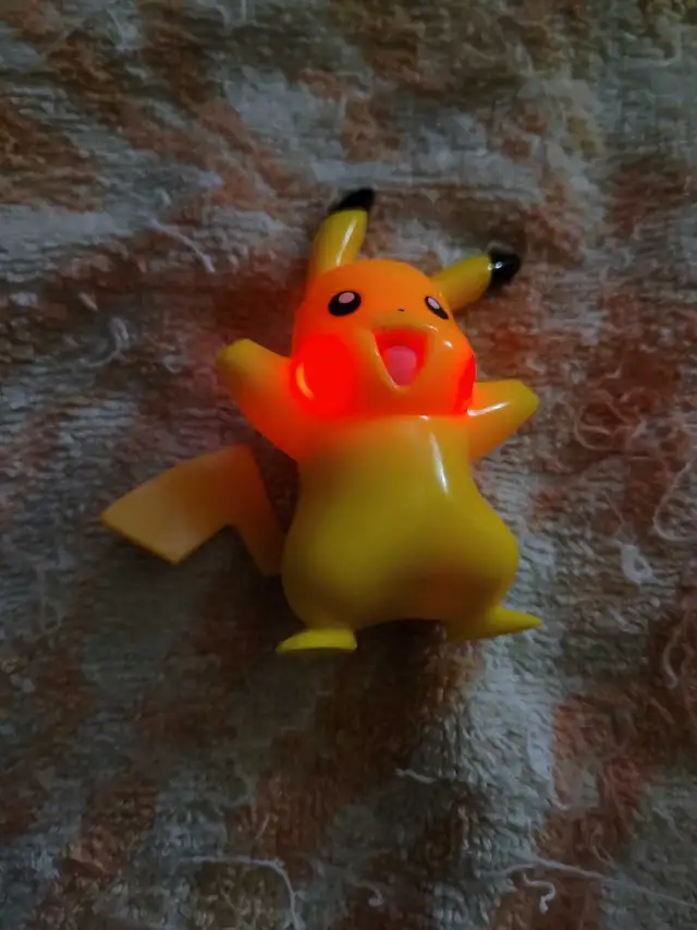 Pokémon pikachu toy