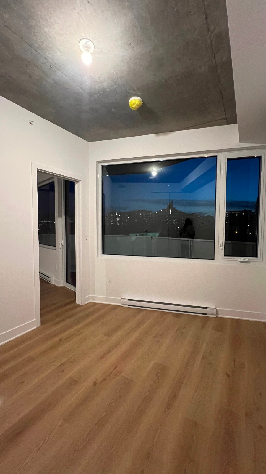 Apparemment, condo 3-1/2 avec de superbes espaces communs  $1575 — photo 2