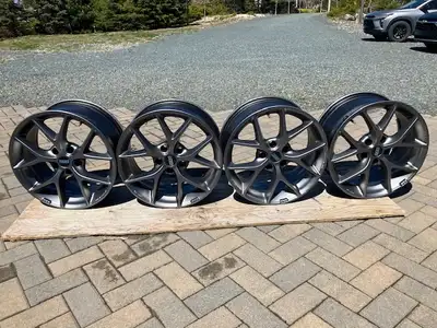 18 inch BBS wheels made in Germany, satin grey. Came off a XT-4 Cadillac, also has tire pressure sen...