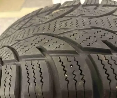I bought a new car so I no longer need these. - 5x114.3mm bolt pattern - Used for 4-5 season’s - Sti...