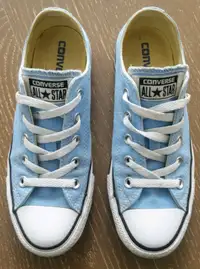 Chuck Taylor All Star Low Top    Sneakers Blue - Womens 6