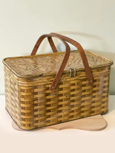 Vintage 1960 Panier de Pique-Nique en Métal, View more