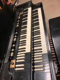 Hammond organ lot