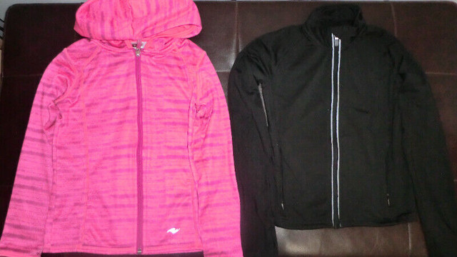 Girls zip up jacket, size 6/6x, EUC, $3 in Kids & Youth in London
