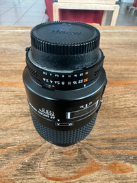 Nikon AF MICRO NIKKOR 105mm 1:2.8D Macro Lens