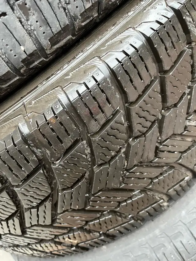 4 X 205/55R16 - Winter Tires with Rims in Tires & Rims in Markham / York Region - Image 2