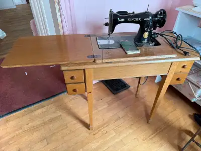 Vintage Singer Sewing Machine in Table , View more