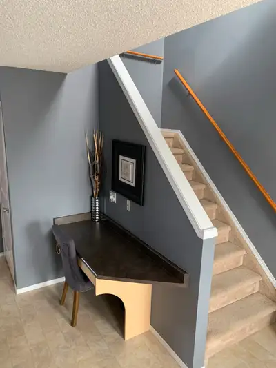 3 bedroom, 2.5 bath NE townhouse $1800 w large storage, deck