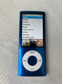 Apple iPod Nano 5th Gen 8GB Blue Metallic in excellent condition