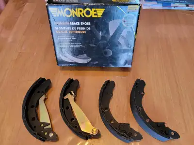 Seigments de freins arrières pour Volkswagen Jetta 1996 à 1998.