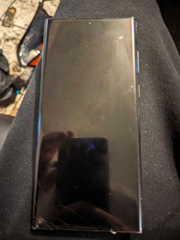Samsung Galaxy S22 Ultra (screen damage)