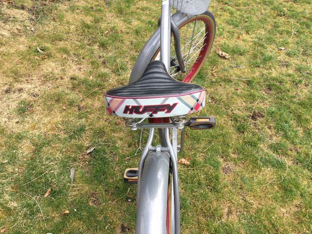 Huffy bike in Road in Oakville / Halton Region - Image 2