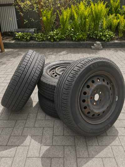 Used and good condition Michelin Defender 2 All Season Tires off a Toyota Sienna. Specs: - 215/65R16...
