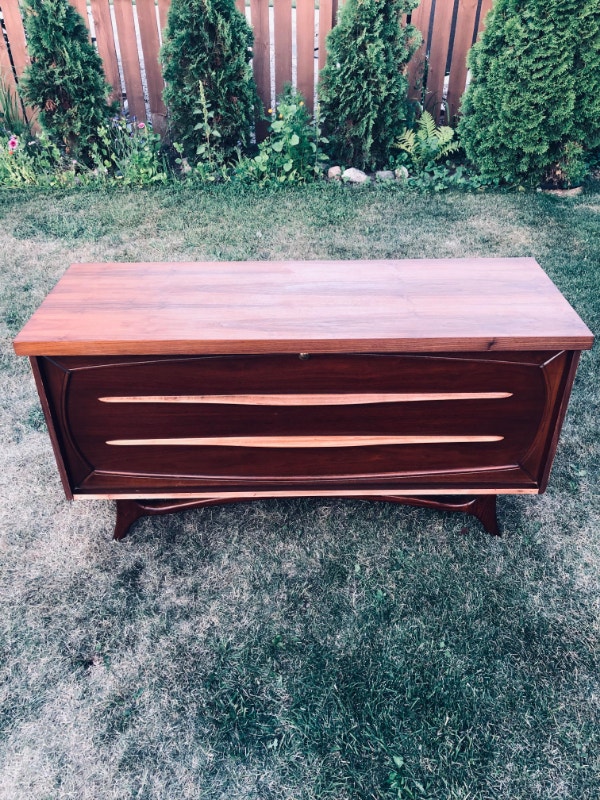 Danish style Credenza Unit Dressers & Wardrobes Regina Kijiji