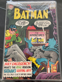 VERY RARE BATMAN COMIC BOOK