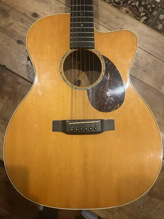 Martin OMC 16RE in Guitars in Oakville / Halton Region - Image 6