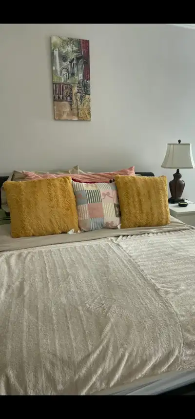 a nice big room for renting close to the school and mall first come first serve