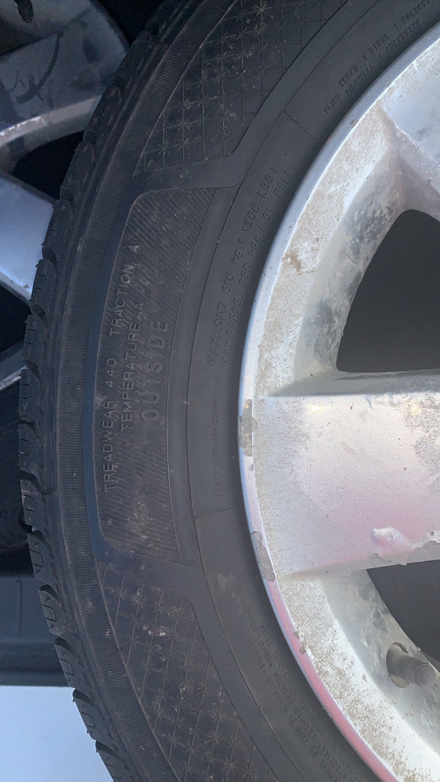 195/65R15 winter tires 90% good condition  in Garage Sales in Markham / York Region - Image 3