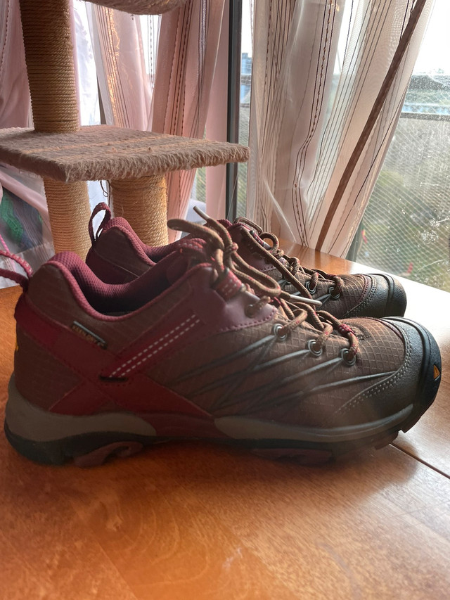 New KEEN Hiking & Safety Shoes. in Women's - Shoes in Kingston