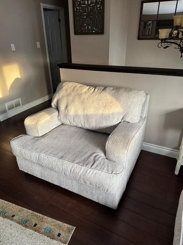 Couch & 1-1/2 Chair in Couches & Futons in Brantford - Image 3