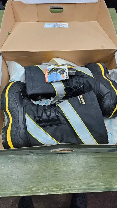 New  Baffin DERRICK Winter work boots 8, View more