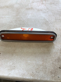 VINTAGE 1973 - 1980 CHEV / GMC TRUCK REAR BED MARKER LAMP #V0665