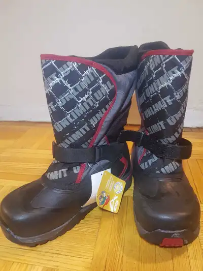Acton Winter kid's boots size 05, View more