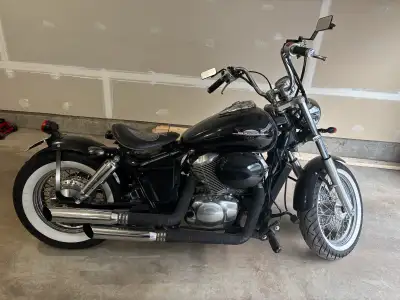 1998 Honda Shadow ACE VT 750cc 65xxxkms. Bike is in good running condition. No leaks, No scratches,...