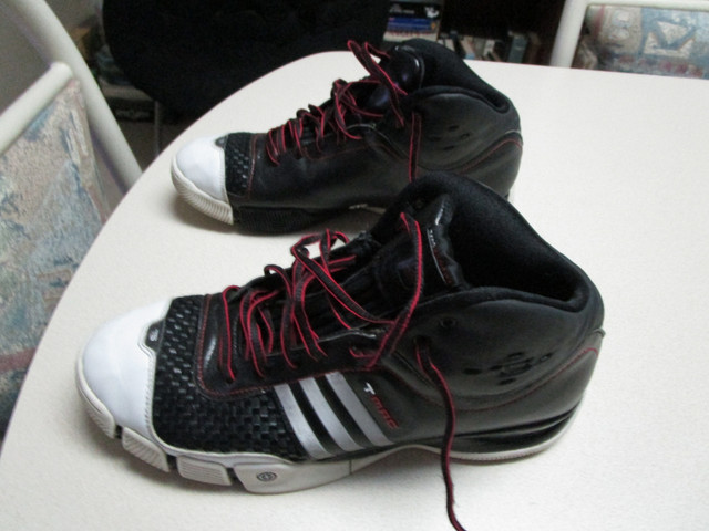Adidas T-MAC TS Lightspeed edition sneakers CLJ657001 , size 11 in Men's Shoes in Edmonton
