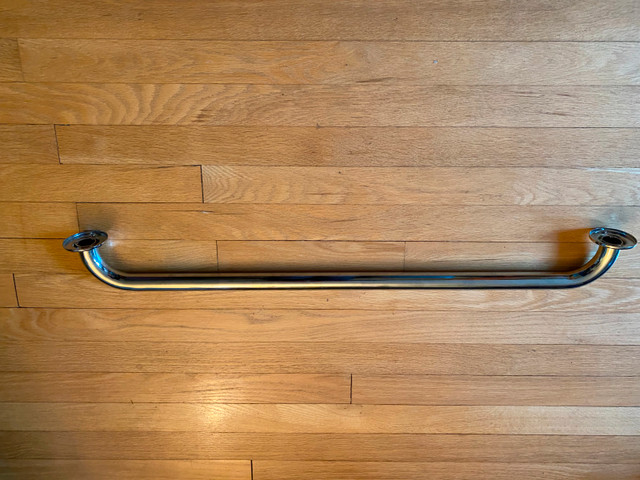 BARRE D’APPUI POUR BAIN OU DOUCHE dans Santé et besoins spéciaux  à Ville de Montréal - Image 3
