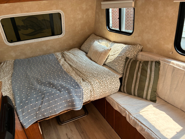 2012 Coachmen Clipper 14R in Travel Trailers & Campers in City of Halifax - Image 4