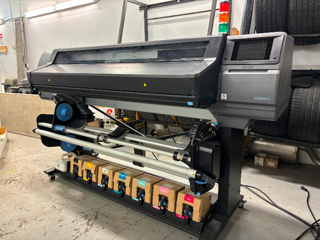 HP 570 64" Large Format printer in Other in Edmonton - Image 2