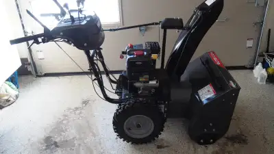 Souffleuse à neige Briggs & Stratton 24po 2 phases, View more
