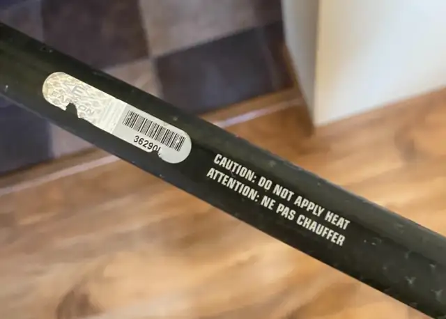 Easton hockey stick in Hockey in Winnipeg - Image 4