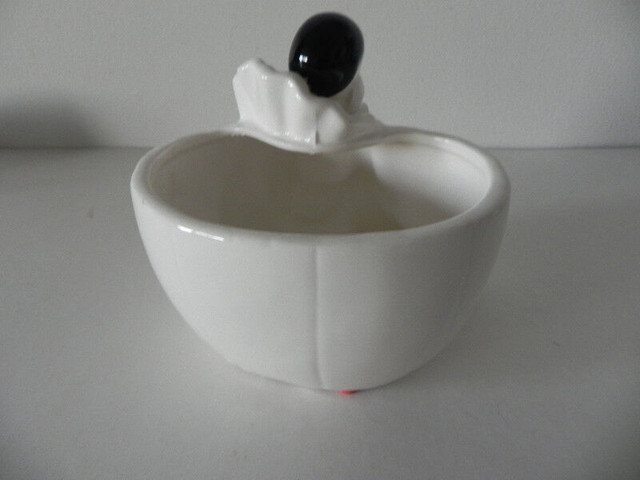 Pierrot (planter/candy bowl) dans Art et objets de collection  à Ville de Montréal - Image 4