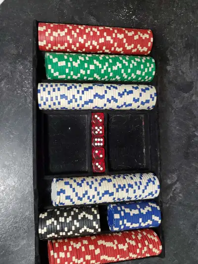 Poker Chips with dice and chip tray