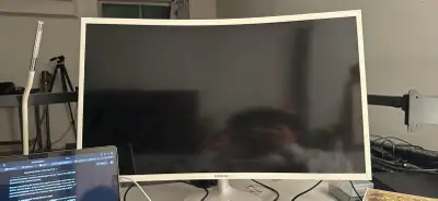 Samsung 32 curved monitor, View more