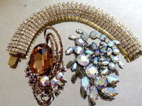 Vintage gold Tone Bracelet,Large Brooches Jewelry,All Rhinestone