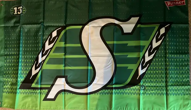 Very rare Saskatchewan Roughrider, Pilsner flags in Arts & Collectibles in Moose Jaw - Image 2