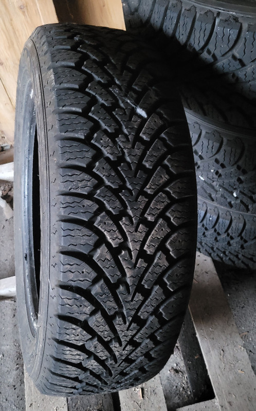 ***205/55r16 Goodyear Nordic Winter Tires Set of 4 – Used*** in Tires & Rims in Chatham-Kent - Image 2