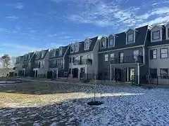 Submit a low price lease‼️ one female only‼️ contract with rental company is required. 3 rooms + 2.5...