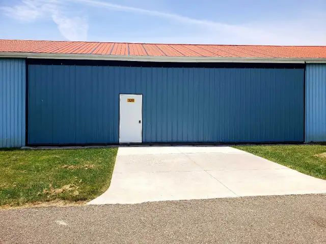 Hangar in Caledon Airport CNC3 for Sale in Other Business & Industrial in Oakville / Halton Region - Image 5