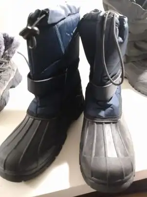 Winter boots 3 pairs in Women's - Shoes in Medicine Hat - Image 7