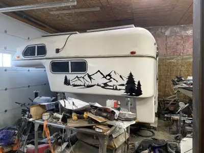 Five years ago, completely redone unit has set and could do with some cleaning full fibreglass insid...