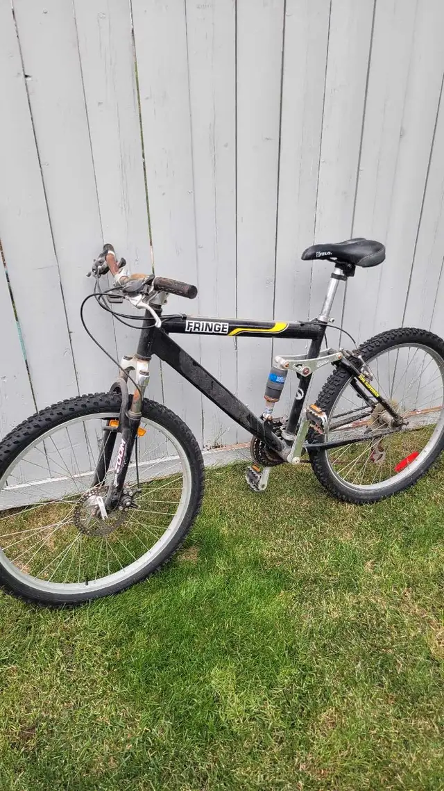 Fringe Mountain Bike in Mountain in Calgary - Image 2