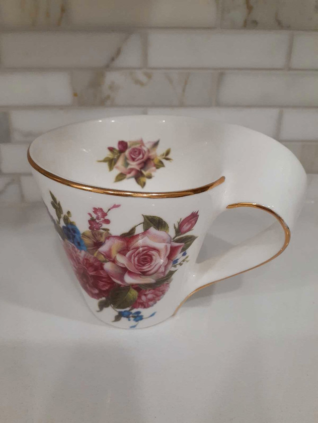 Rose design mug by TEAOPIA  in Kitchen & Dining Wares in City of Toronto