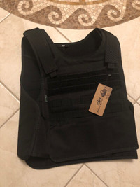 Selling Tactical Vest Airsoft Vest w/ Plate Carrier - Black