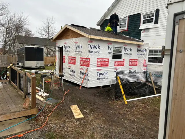 Local contractor available65087592045827123